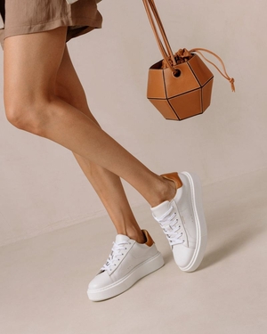 Baskets Alohas Tb.65 Cuir Blanche Marron Femme | AKE-57771590