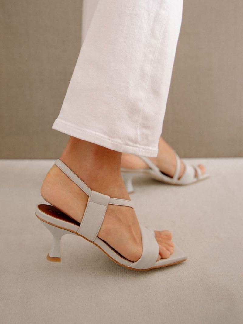 Mules Alohas Asymmetric Straps Cuir Blanche Femme | GRK-81736352