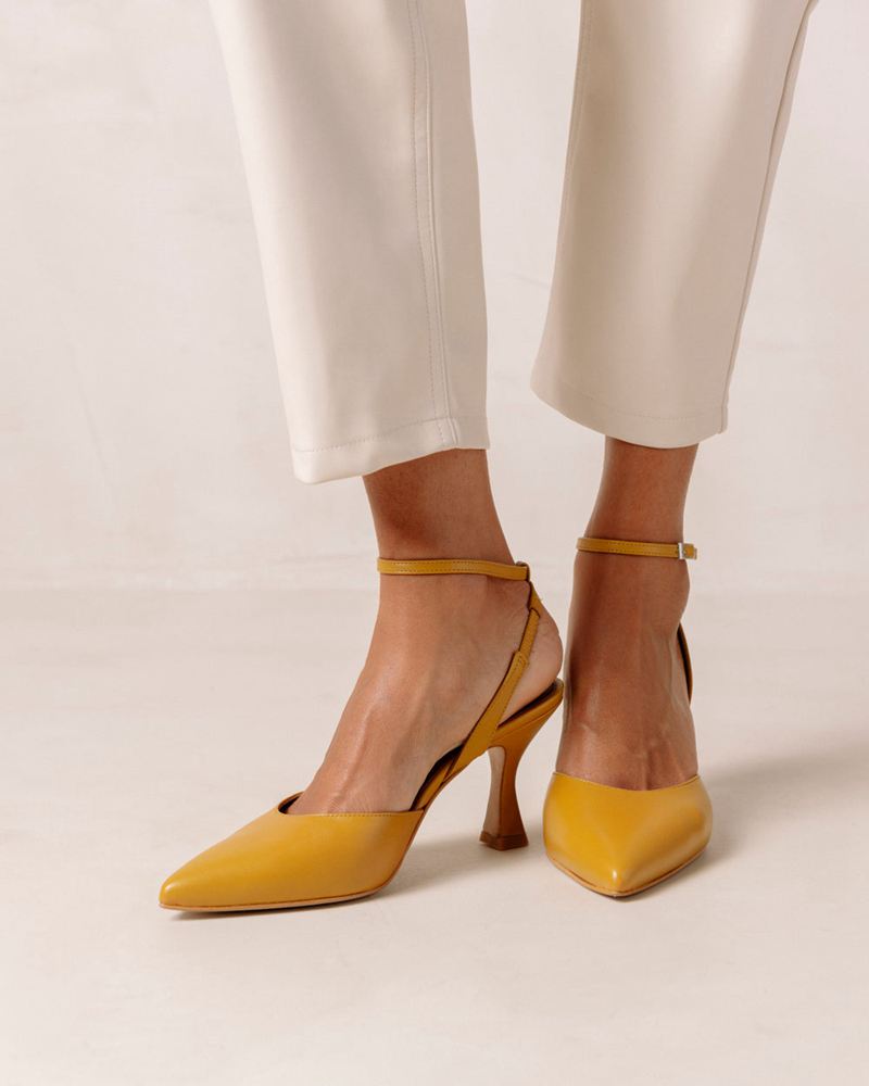 Talons Alohas Cinderella Cuir Jaune Femme | CPO-33047833