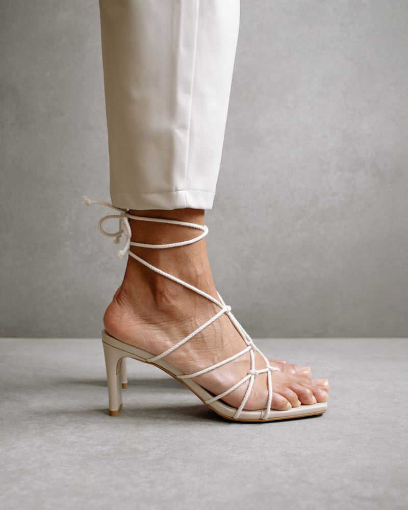 Talons Alohas Unique Laced Blanche Femme | LAU-69170079